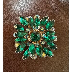 Vintage Green & Aurora Borealis Rhinestone Brooch 3 Tier